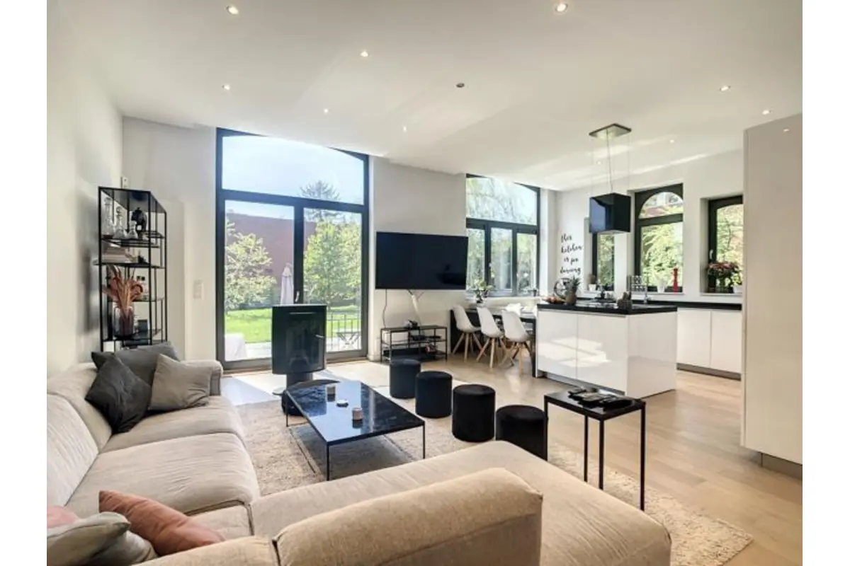 Benedenverdieping te  koop in Anderlecht 1070 499000.00€ 3 slaapkamers m² - Zoekertje 11936