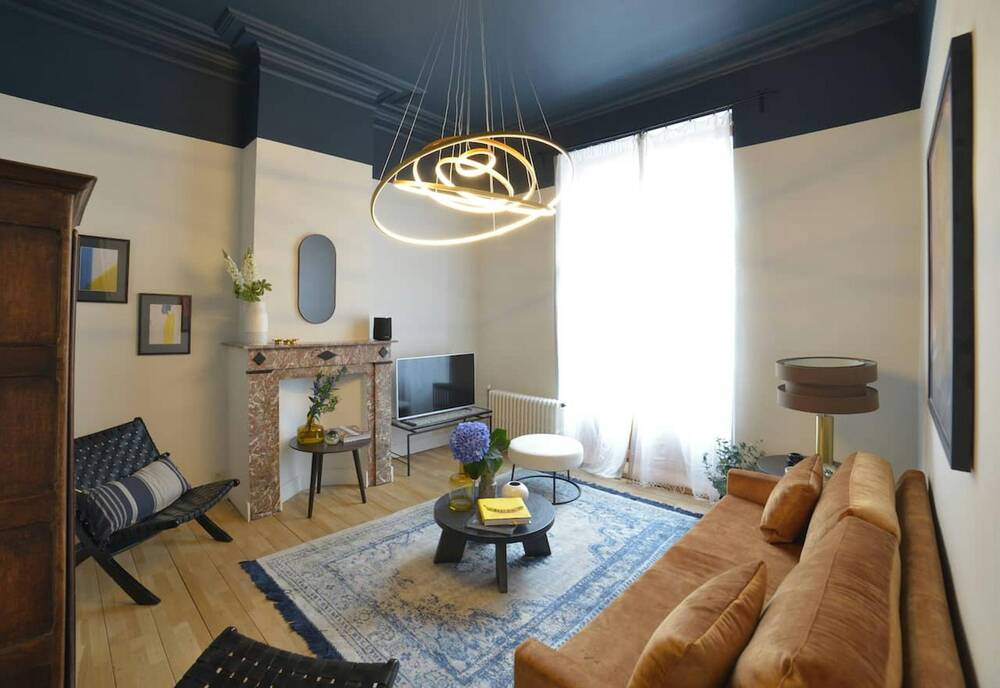 Appartement te  huur in Brussel 1000 870.00€ 1 slaapkamers 379.00m² - Zoekertje 775354