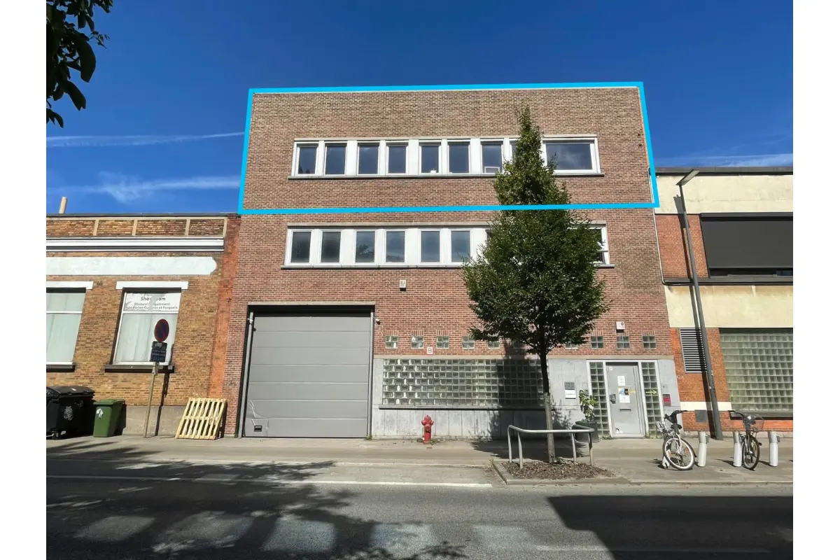 Handelszaak te  huur in Vorst 1190 1680.00€  slaapkamers 168.00m² - Zoekertje 14934