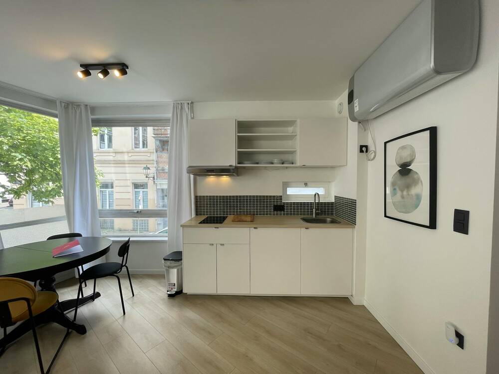 Appartement à louer à Saint-Gilles 1060 980.00€ 0 chambres 54.00m² - annonce 325407