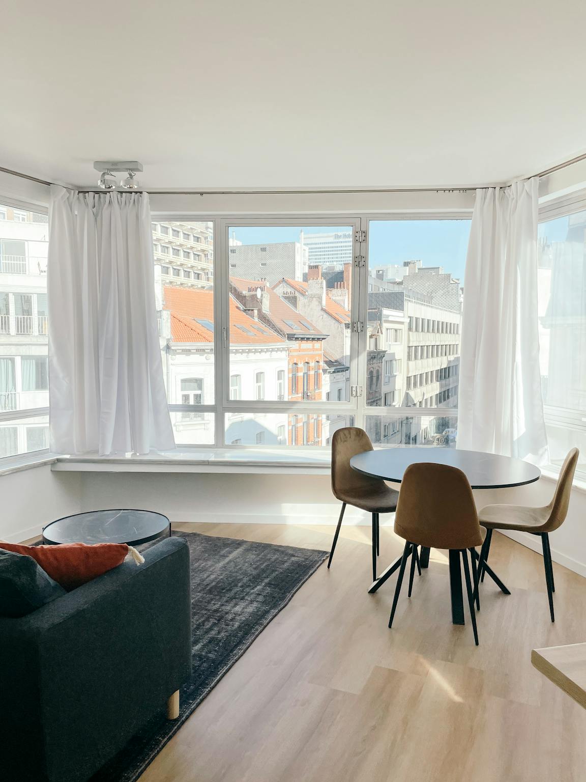 Appartement te  huur in Sint-Gillis 1060 950.00€ 0 slaapkamers 54.00m² - Zoekertje 325407