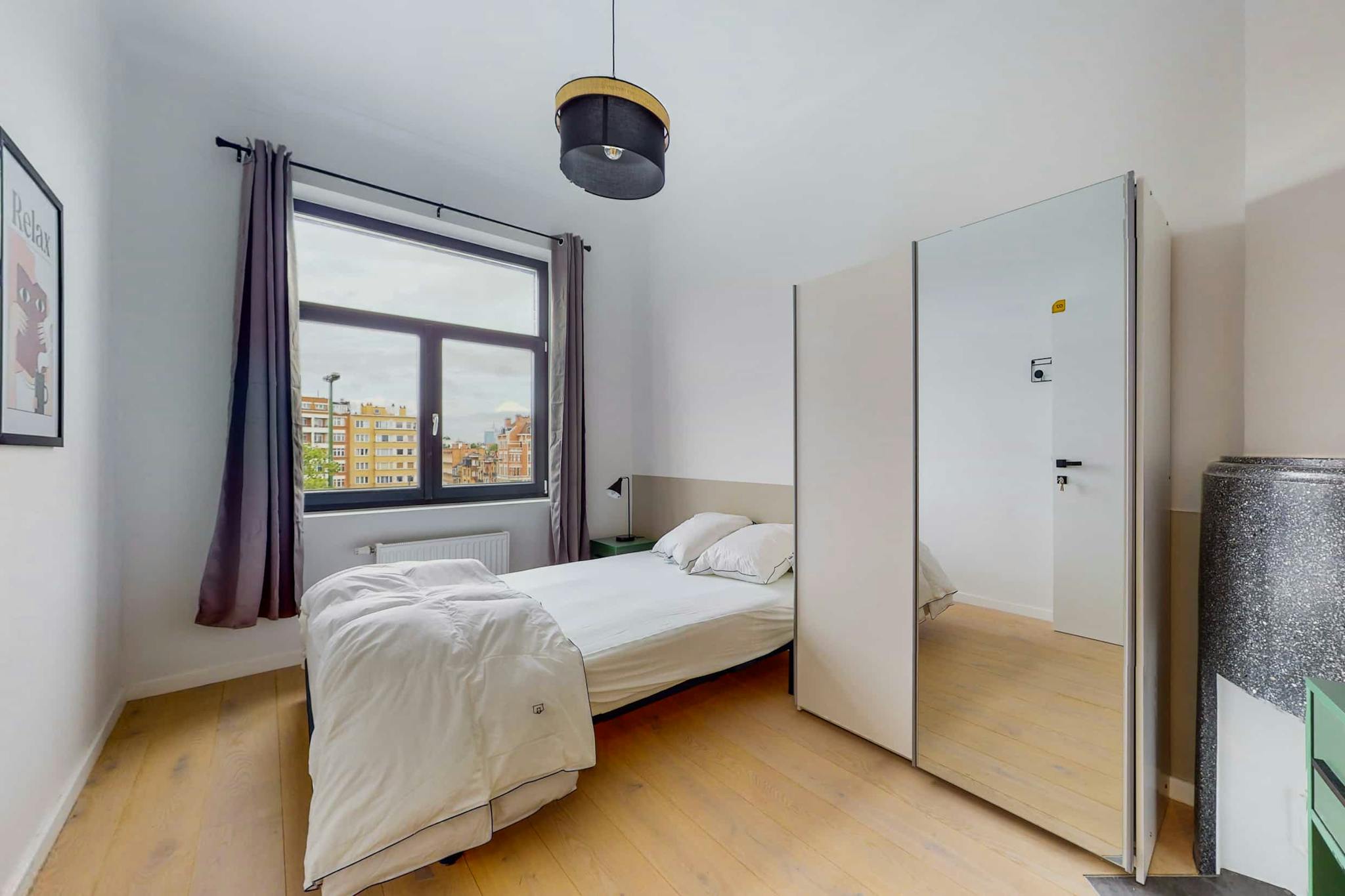 Appartement te  huur in Schaarbeek 1030 770.00€ 1 slaapkamers 175.00m² - Zoekertje 698413