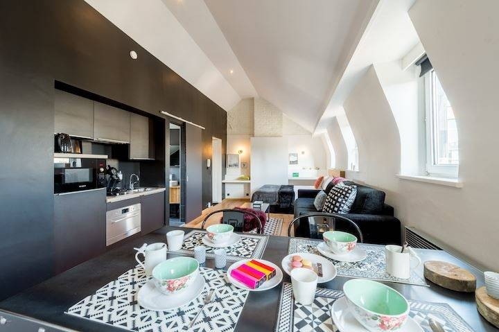 Studio à louer à Bruxelles 1000 2100.00€  chambres 40.00m² - annonce 14365