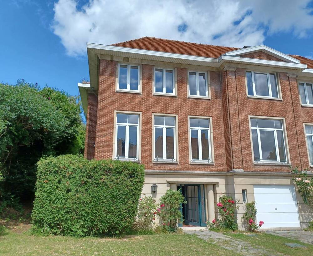 Villa te  koop in Etterbeek 1040 1275000.00€ 6 slaapkamers 275.00m² - Zoekertje 1340149