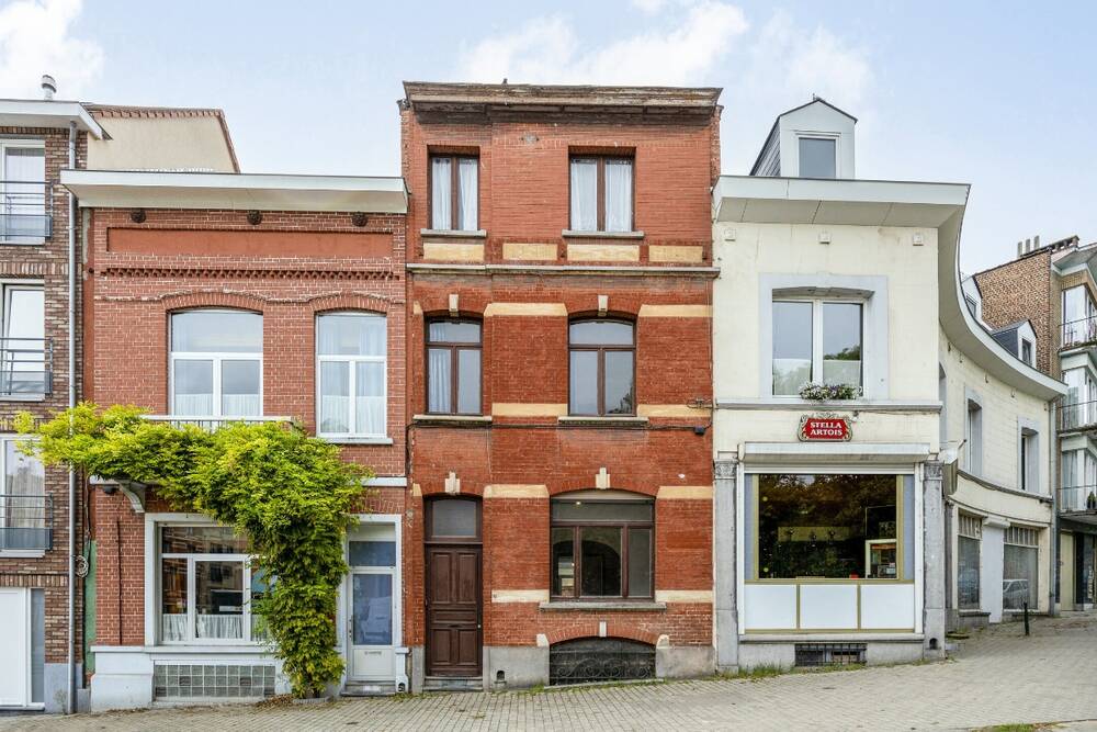 Mixgebouw te  koop in Anderlecht 1070 399000.00€ 3 slaapkamers 180.00m² - Zoekertje 1130907
