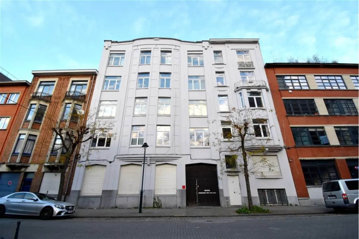 Commerce à vendre à Anderlecht 1070 575000.00€  chambres 350.00m² - annonce 23548