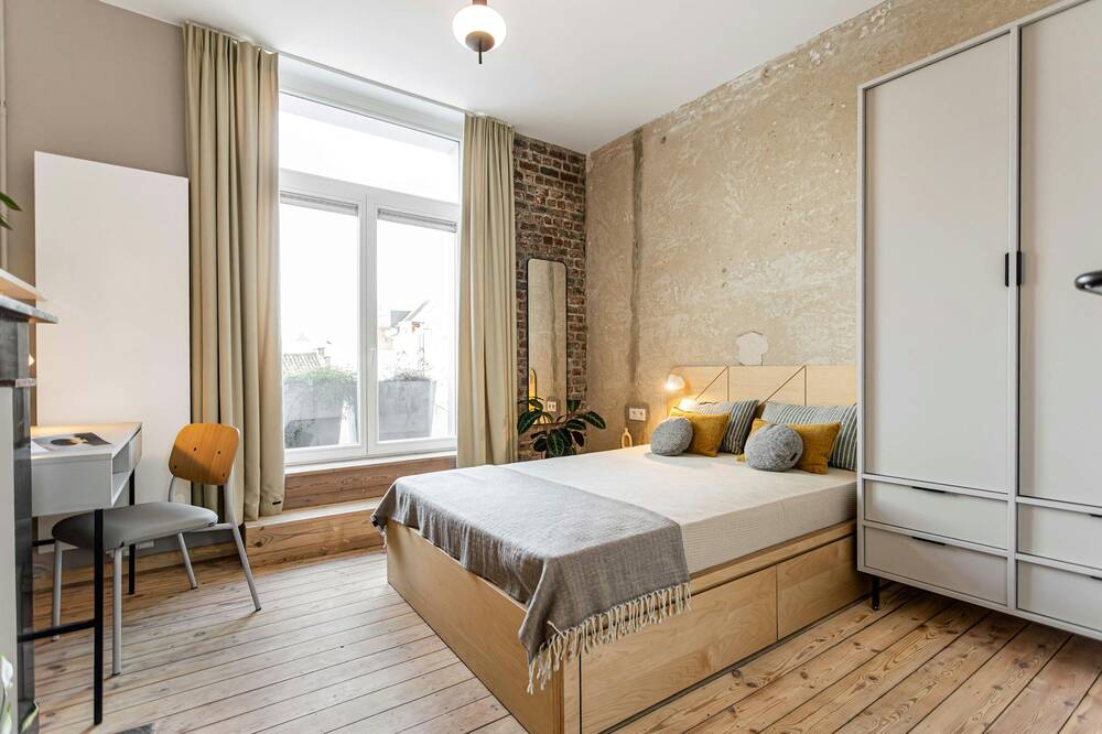 Appartement te  huur in Schaarbeek 1030 910.00€ 1 slaapkamers 307.00m² - Zoekertje 87029