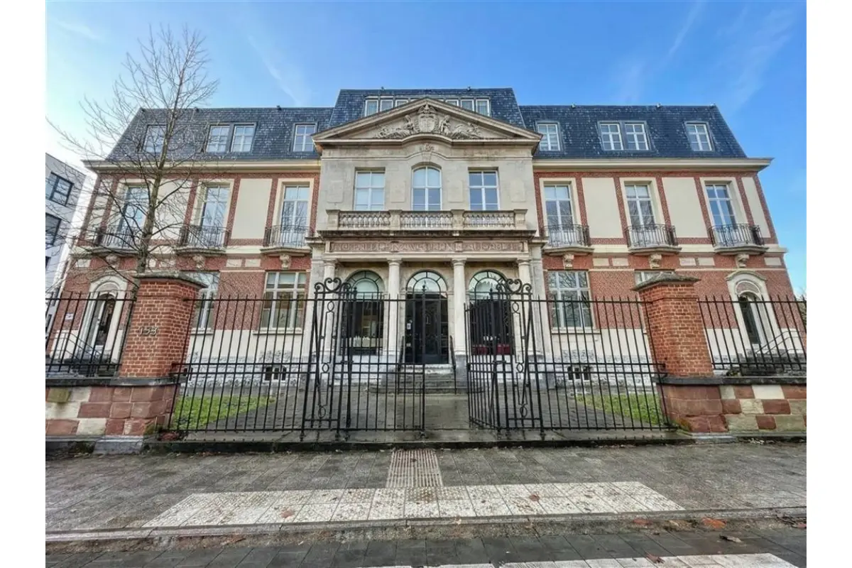 Commerce à vendre à Berchem-Sainte-Agathe 1082 3000000.00€  chambres 1267.00m² - annonce 24413