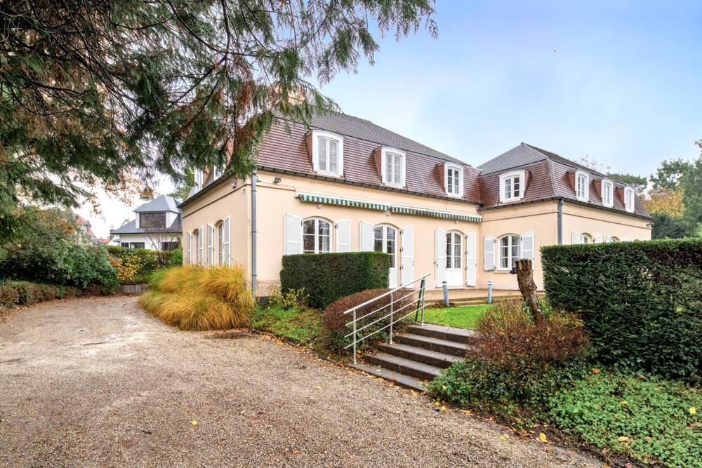 Huis te  huur in Sint-Pieters-Woluwe 1150 5600.00€ 7 slaapkamers 543.00m² - Zoekertje 1230634