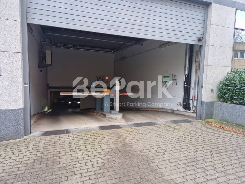 Parking & garage te  huur in Sint-Lambrechts-Woluwe 1200 99.00€ 0 slaapkamers m² - Zoekertje 1374714
