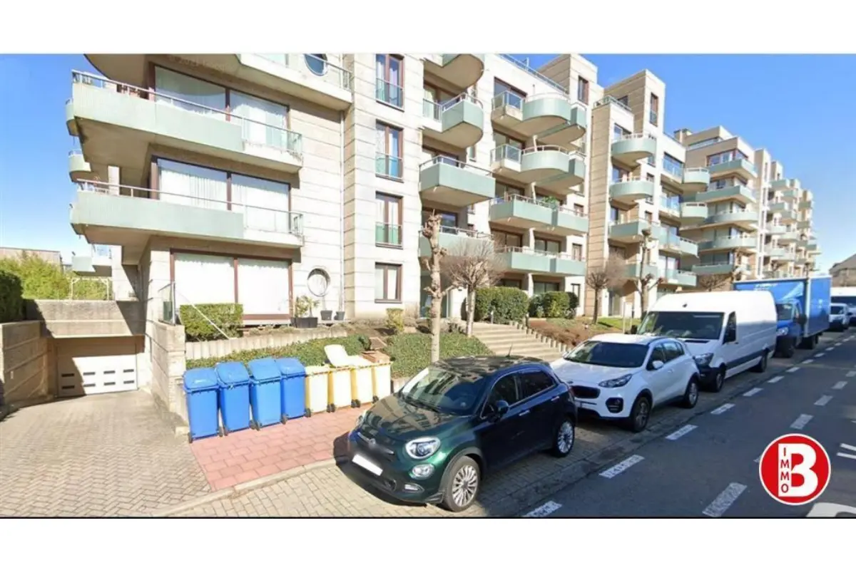 Parking / garage à vendre à Woluwe-Saint-Lambert 1200 125000.00€  chambres m² - annonce 29811