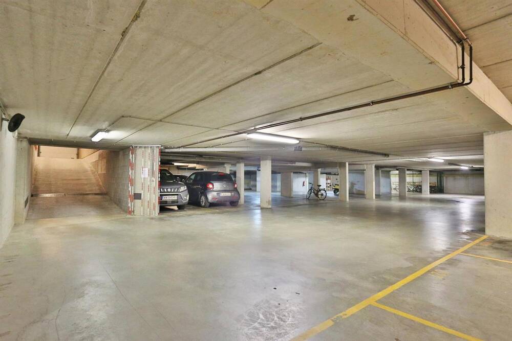 Parking à louer à Woluwe-Saint-Pierre 1150 50.00€  chambres 11.00m² - annonce 1378315