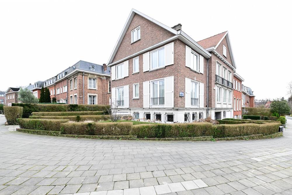Mixgebouw te  koop in Sint-Pieters-Woluwe 1150 1399000.00€ 8 slaapkamers 550.00m² - Zoekertje 1290780
