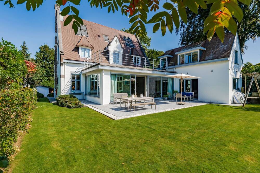 Villa te  koop in Ukkel 1180 1150000.00€ 5 slaapkamers 314.00m² - Zoekertje 1292919