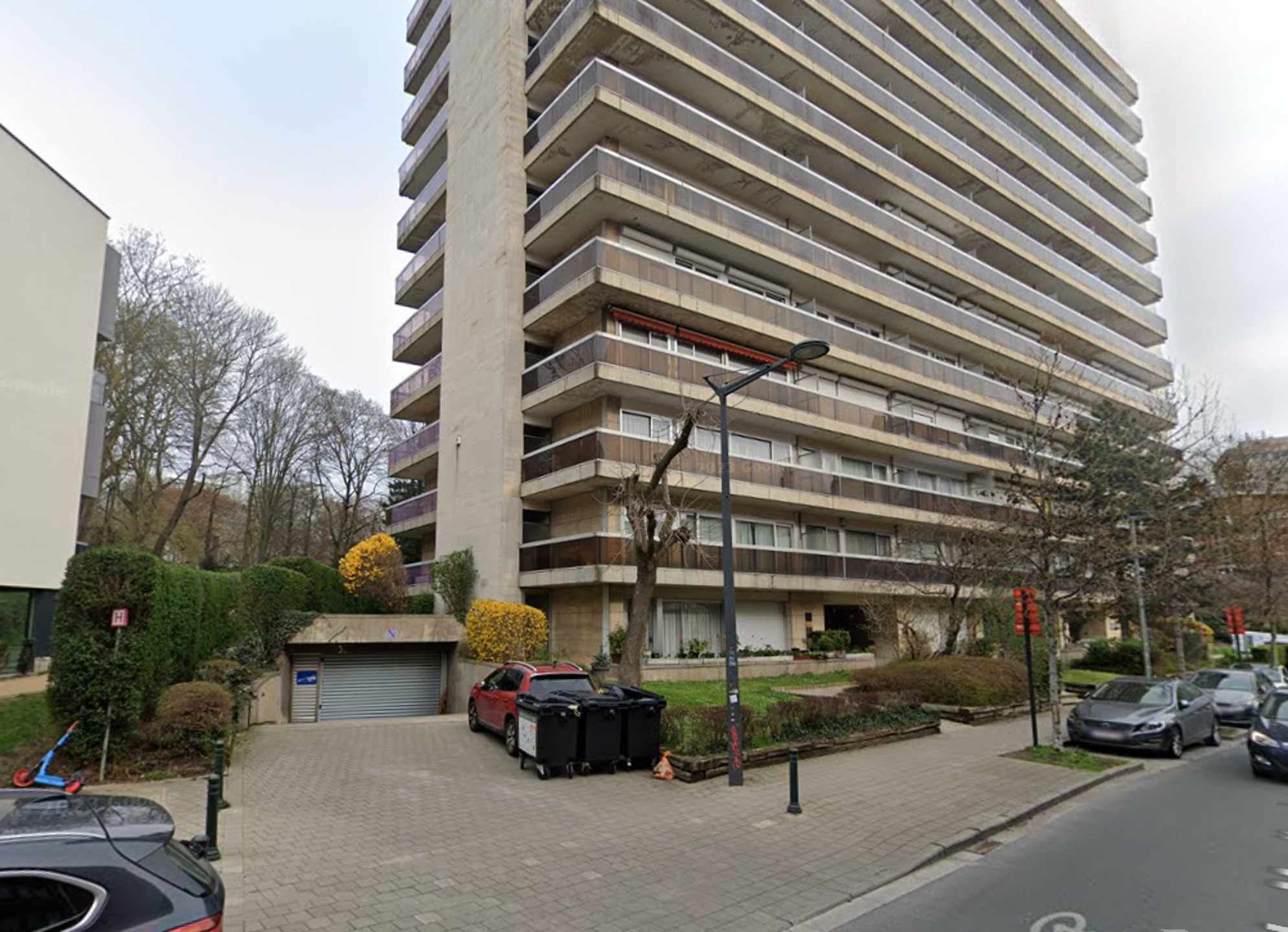 Parking / garage à louer à Bruxelles 1000 155.00€  chambres m² - annonce 1297335