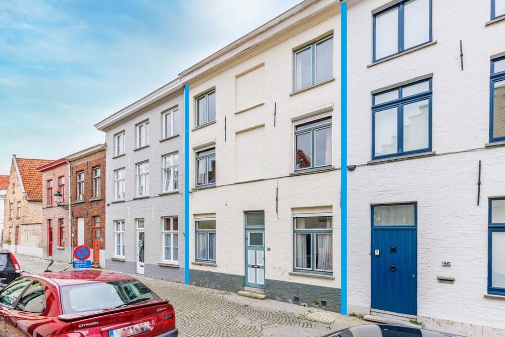 Appartementsgebouw te  koop in Brugge 8000 149000.00€ 3 slaapkamers m² - Zoekertje 1297985