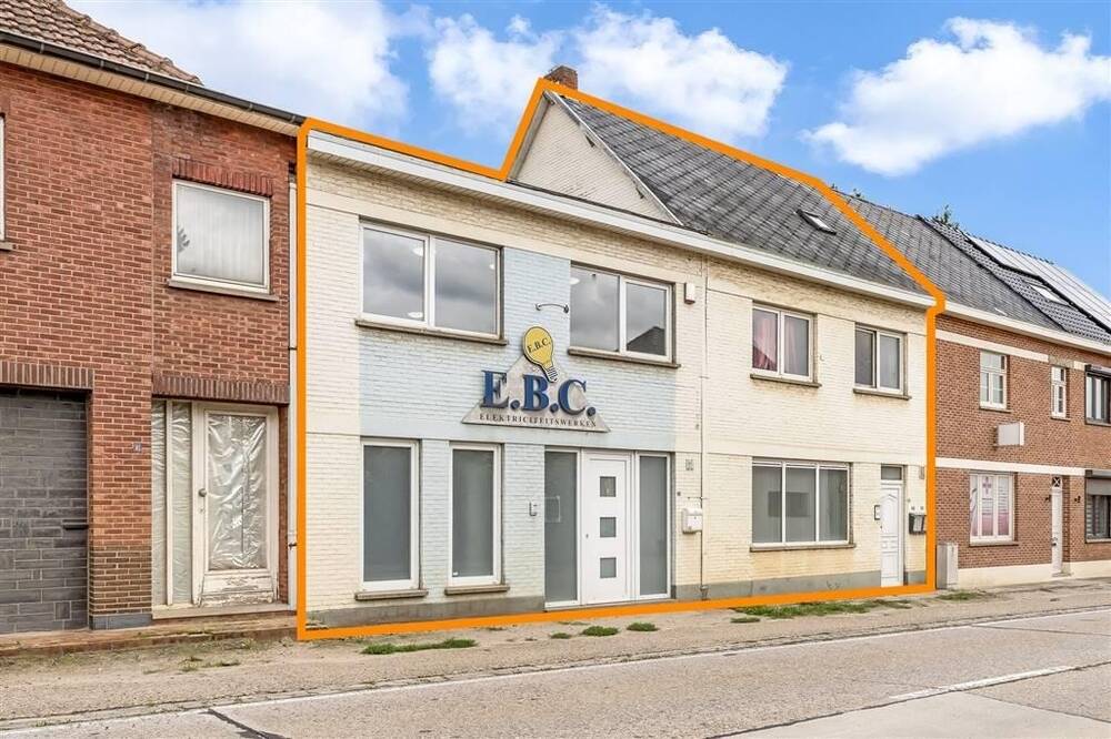 Appartementsgebouw te  koop in Lummen 3560 365000.00€ 4 slaapkamers m² - Zoekertje 1298630