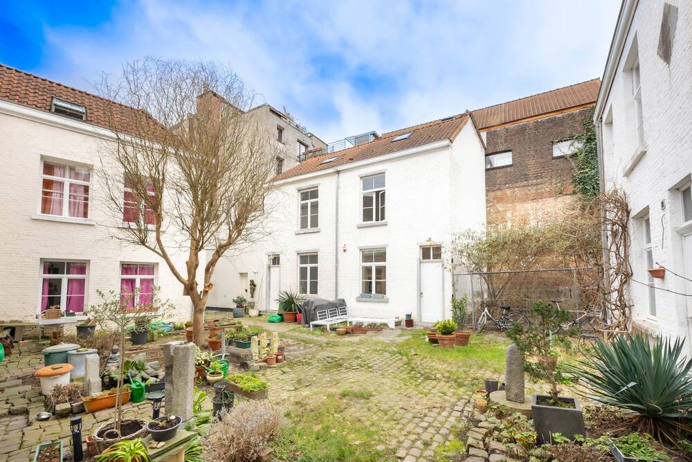 Huis te  koop in Brussel 1000 495000.00€ 2 slaapkamers 107.00m² - Zoekertje 1298297