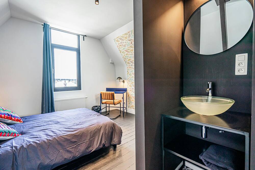 Appartement te  huur in Brussel 1000 850.00€ 1 slaapkamers 200.00m² - Zoekertje 87453