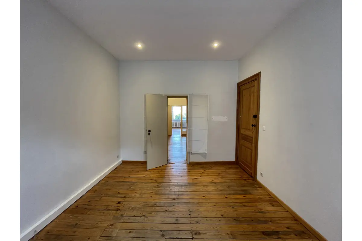 Handelszaak te  huur in Sint-Lambrechts-Woluwe 1200 1590.00€  slaapkamers 100.00m² - Zoekertje 35987