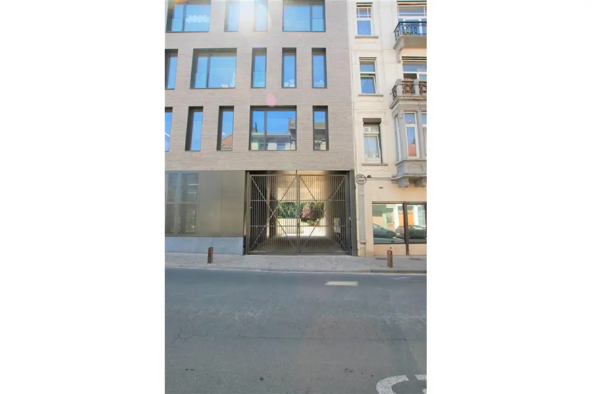 Parking & garage te  koop in Etterbeek 1040 55000.00€  slaapkamers m² - Zoekertje 36655
