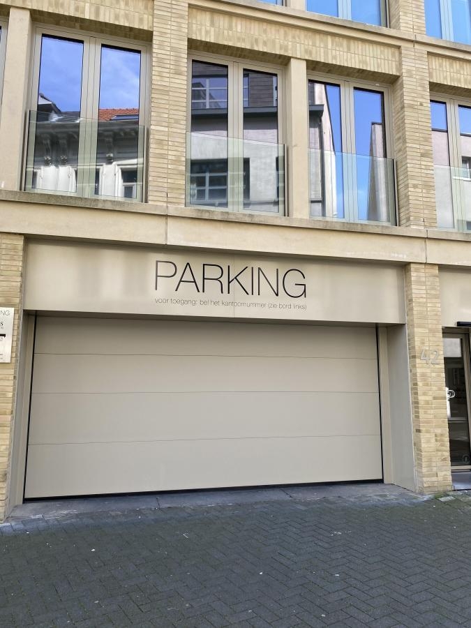 Parking / garage à louer à Anvers 2000 135.00€  chambres m² - annonce 1305150