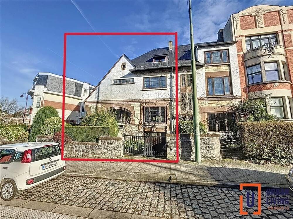 Huis te  koop in Sint-Agatha-Berchem 1082 690000.00€ 4 slaapkamers 300.00m² - Zoekertje 1308213