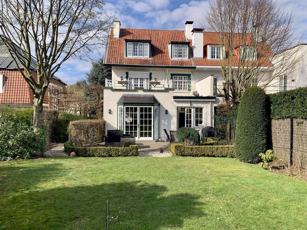 Villa te  huur in Sint-Pieters-Woluwe 1150 4200.00€ 5 slaapkamers 320.00m² - Zoekertje 1322890