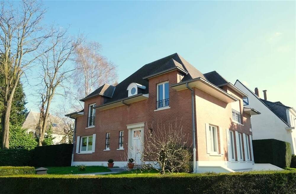 Maison à vendre à Woluwe-Saint-Pierre 1150 1080000.00€ 5 chambres 245.00m² - annonce 1336779