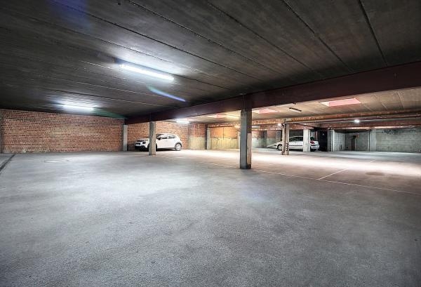 Parking / garage à vendre à Molenbeek-Saint-Jean 1080 15000.00€  chambres m² - annonce 1333467