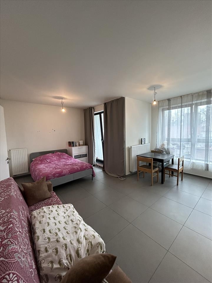 Appartement te  huur in Sint-Jans-Molenbeek 1080 850.00€ 0 slaapkamers 44.70m² - Zoekertje 1332521