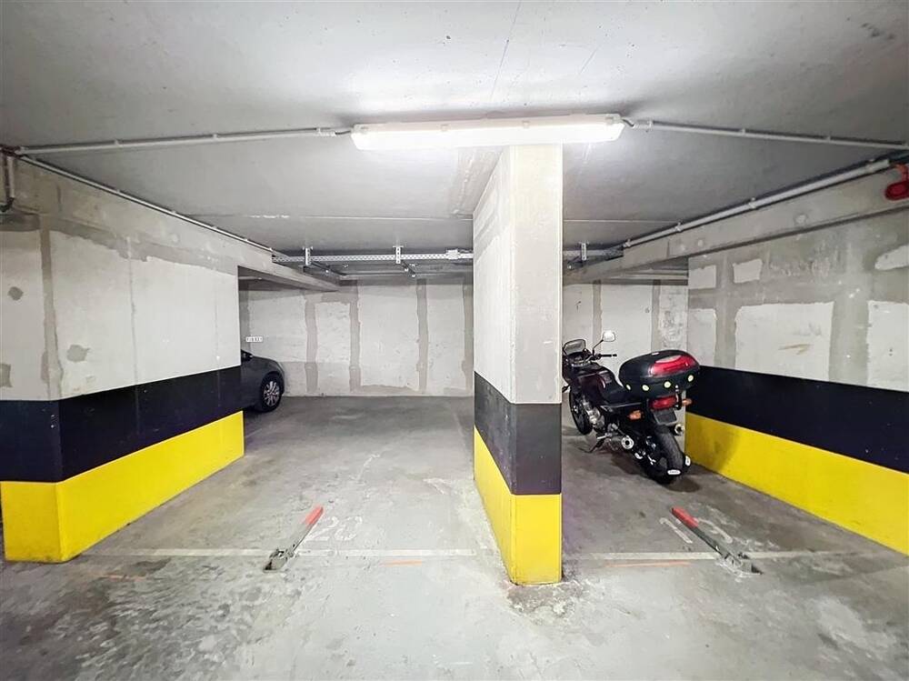 Parking / garage à vendre à Woluwe-Saint-Lambert 1200 29500.00€  chambres m² - annonce 1347146