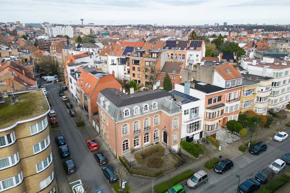 Mixgebouw te  koop in Sint-Pieters-Woluwe 1150 1800000.00€ 6 slaapkamers 380.00m² - Zoekertje 1347977