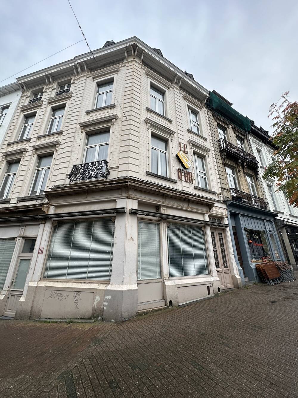 Huis te  koop in Sint-Gillis 1060 415000.00€ 5 slaapkamers 180.00m² - Zoekertje 1348759