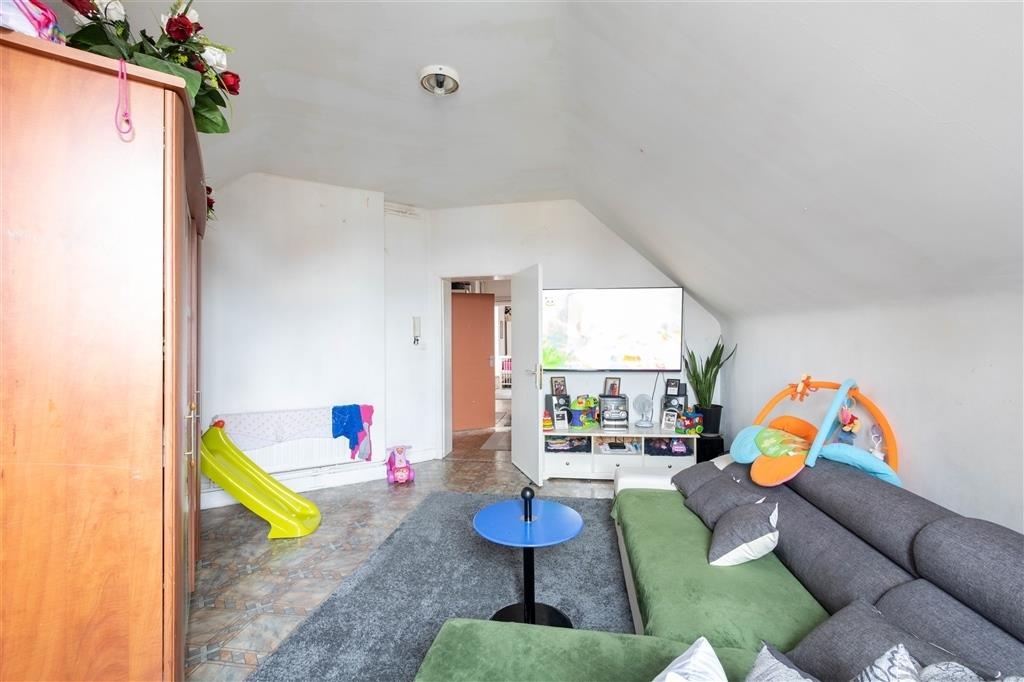 Appartement te  koop in Sint-Gillis 1060 195000.00€ 2 slaapkamers 85.00m² - Zoekertje 1349906