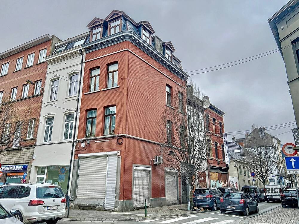 Mixgebouw te  koop in Anderlecht 1070 295000.00€ 3 slaapkamers 130.00m² - Zoekertje 1350896