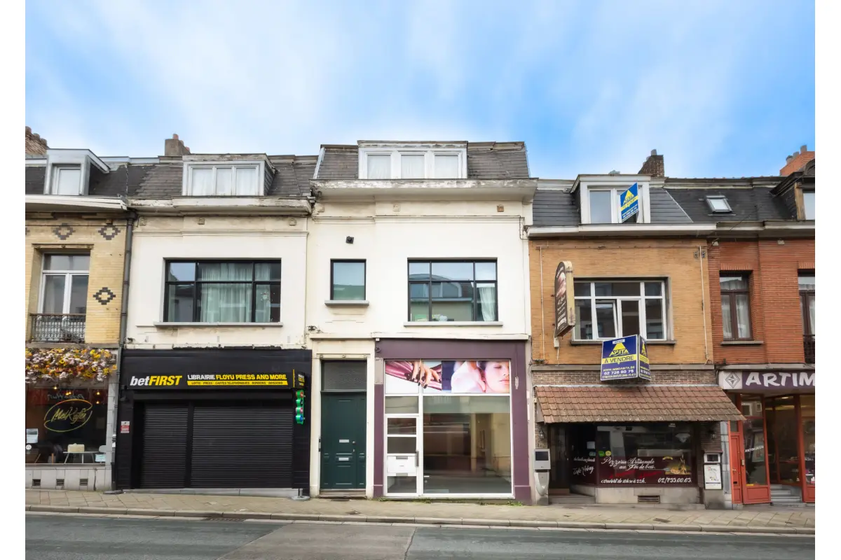 Handelszaak te  huur in Sint-Lambrechts-Woluwe 1200 2450.00€  slaapkamers 196.00m² - Zoekertje 47385