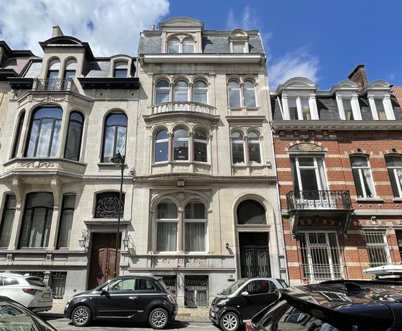 Maison de maître à louer à Ixelles 1050 5800.00€ 5 chambres 800.00m² - annonce 1351162