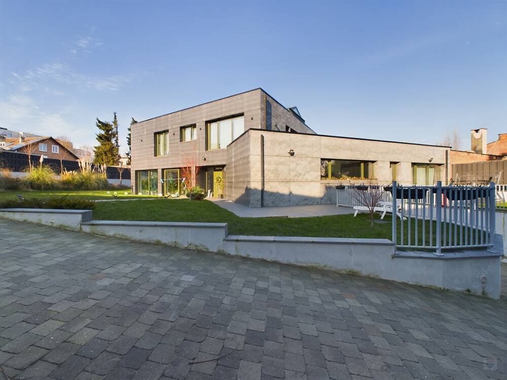 Mixgebouw te  koop in Sint-Jans-Molenbeek 1080 4800000.00€ 6 slaapkamers 1100.00m² - Zoekertje 1355795