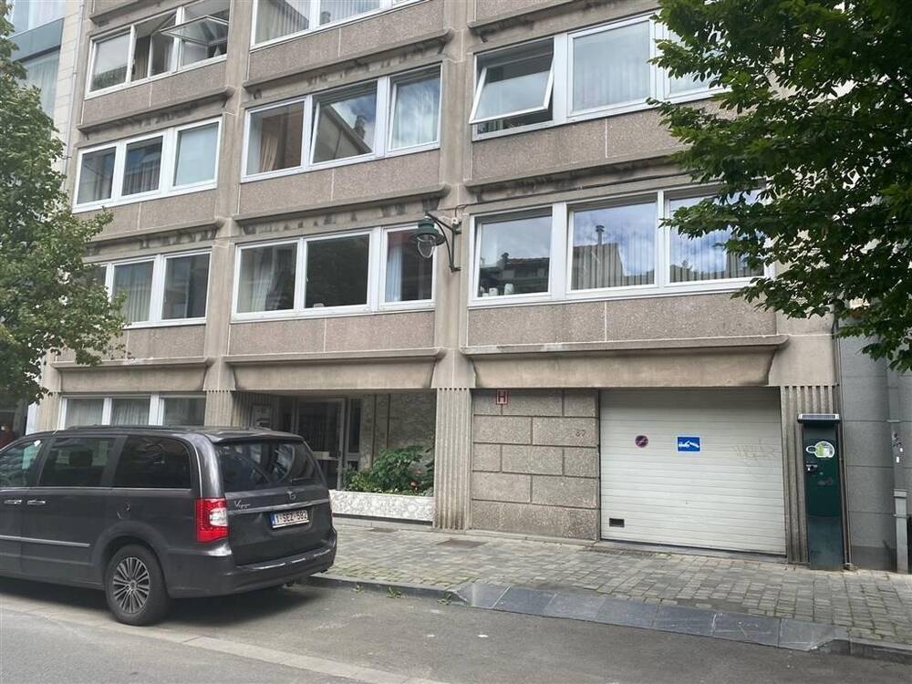 Parking te  koop in Brussel 1000 230000.00€  slaapkamers m² - Zoekertje 1353309