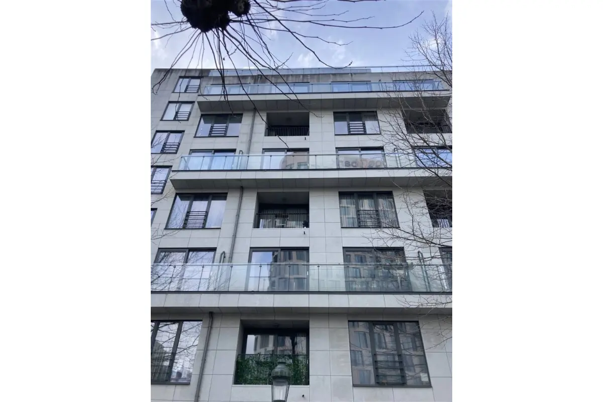 Box te  huur in Brussel 1000 150.00€  slaapkamers m² - Zoekertje 47638