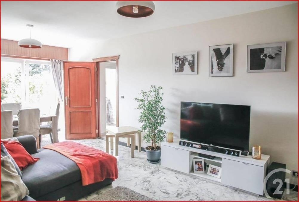 Appartement te  koop in Neder-Over-Heembeek 1120 240000.00€ 2 slaapkamers 75.00m² - Zoekertje 1356272