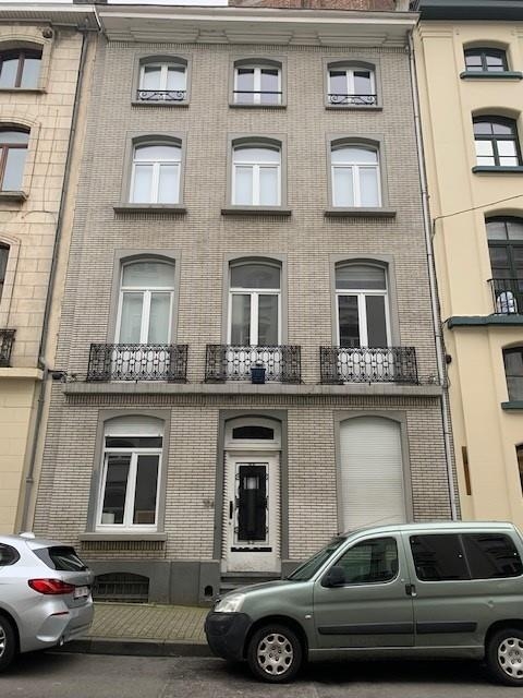 Appartementsgebouw te  koop in Sint-Gillis 1060 965000.00€ 5 slaapkamers 240.00m² - Zoekertje 1360126