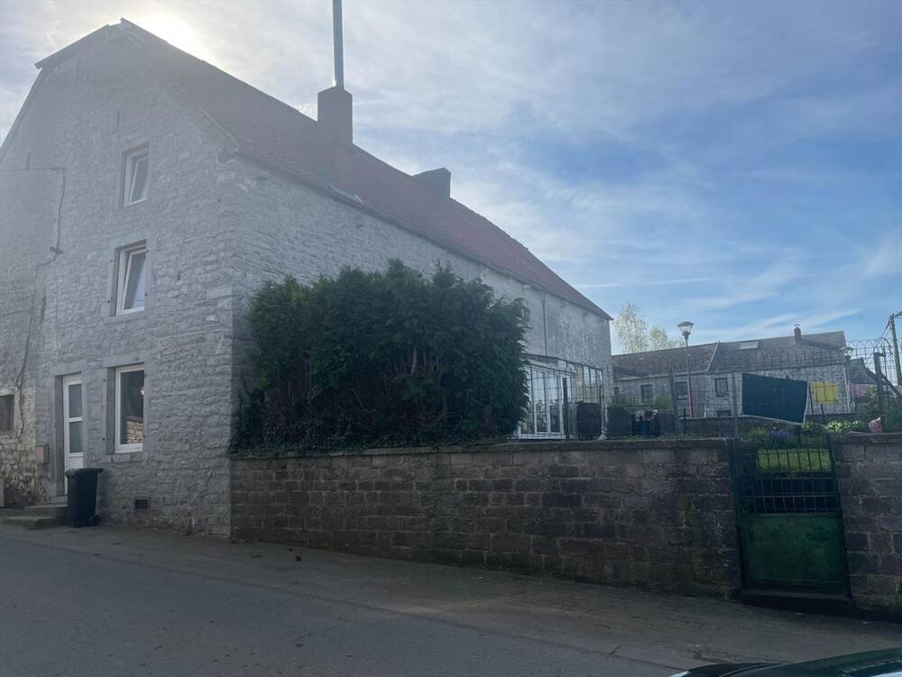 Huis te in Senzeille 5630 99000.00€ 2 slaapkamers m² - Zoekertje 50524