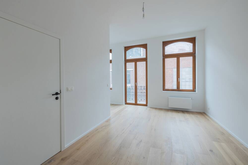 Appartement te  koop in Sint-Gillis 1060 319000.00€ 1 slaapkamers 70.00m² - Zoekertje 1379299