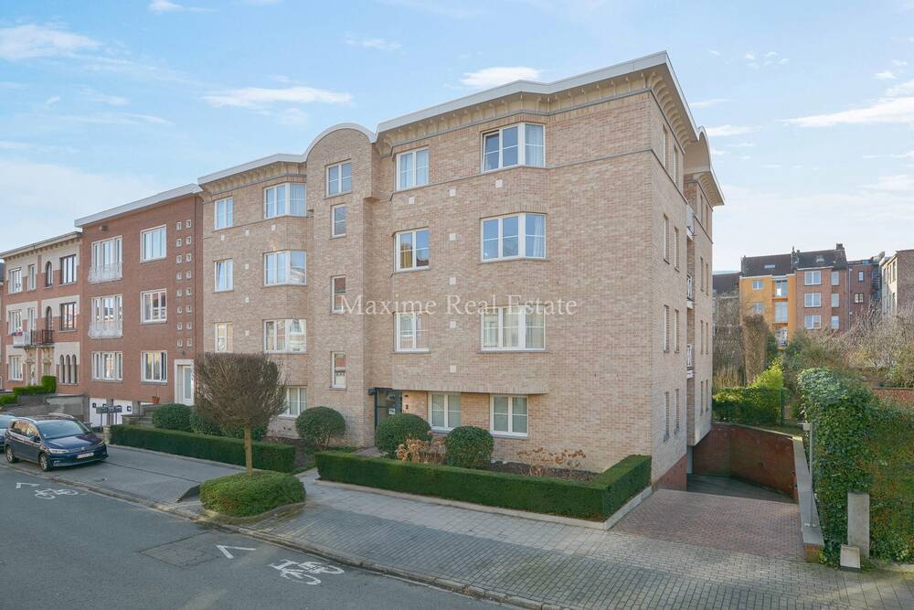 Appartement te  huur in Sint-Pieters-Woluwe 1150 2400.00€ 3 slaapkamers 155.00m² - Zoekertje 1381188