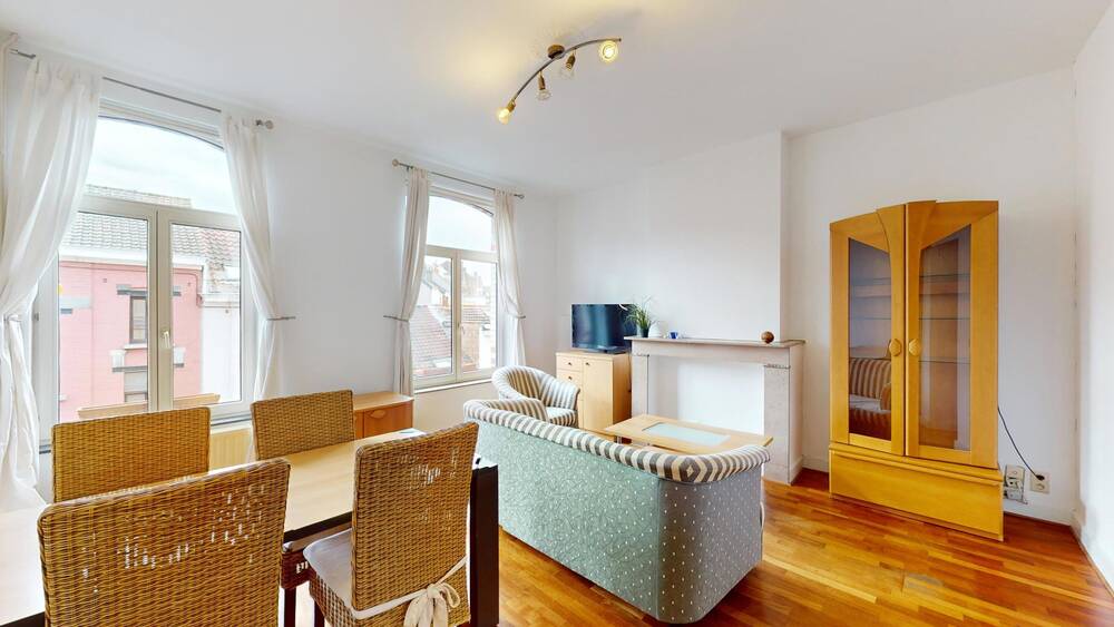 Appartement te  huur in Etterbeek 1040 1050.00€ 2 slaapkamers 74.00m² - Zoekertje 1381563