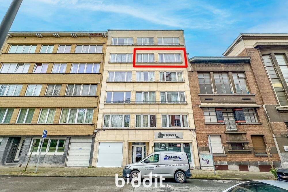 Appartement te  koop in Koekelberg 1081 160000.00€ 2 slaapkamers 73.00m² - Zoekertje 1381472