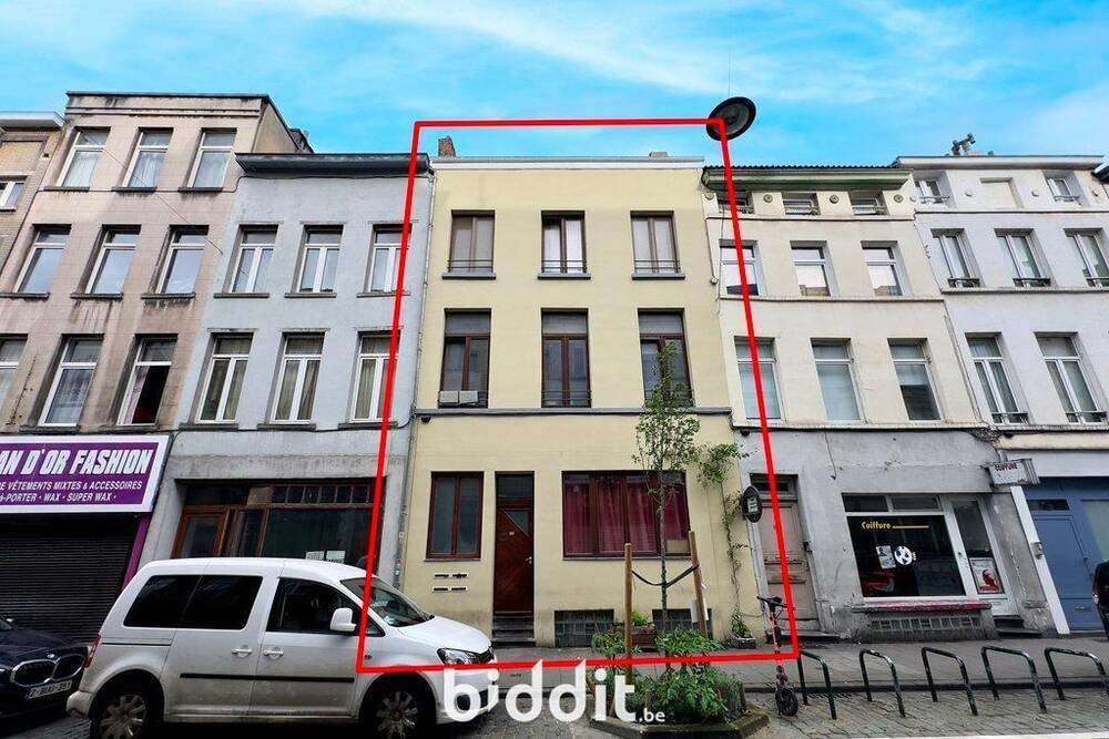 Immeuble de rapport - Immeuble à appartement à vendre à Ixelles 1050 420000.00€ 4 chambres m² - annonce 1385296