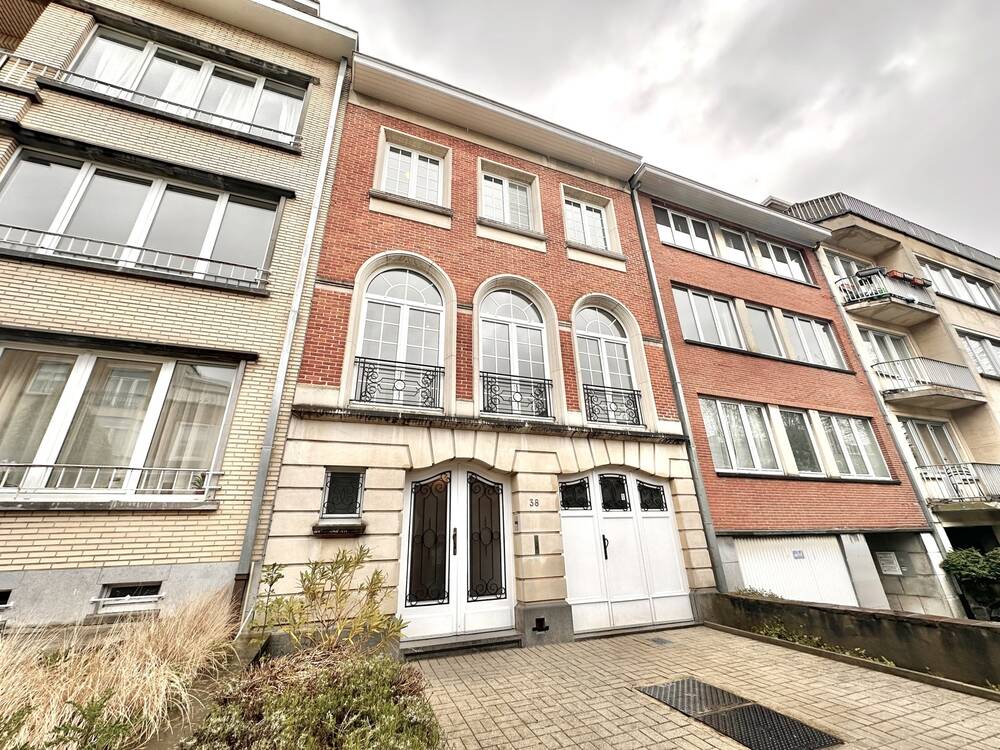 Huis te  huur in Sint-Pieters-Woluwe 1150 2500.00€ 3 slaapkamers 216.00m² - Zoekertje 1386046